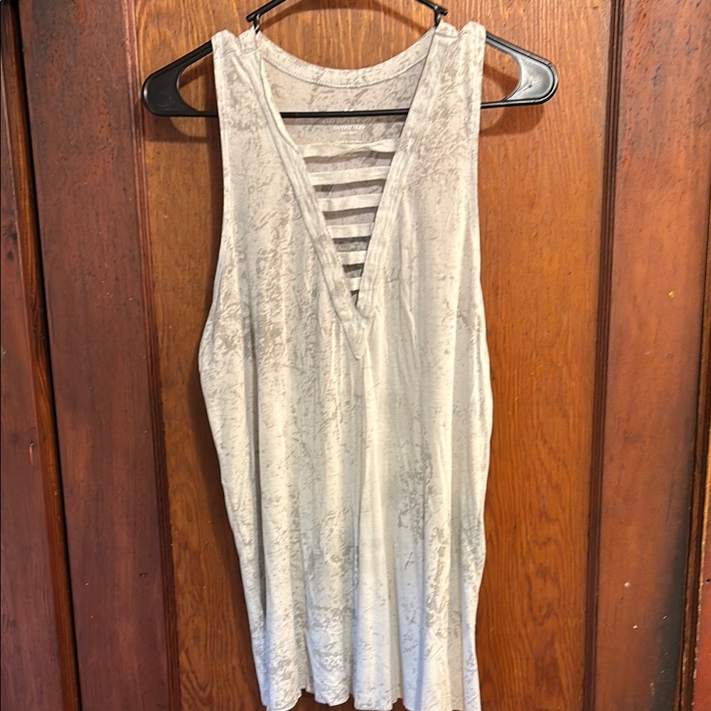 American Eagle Outfitters Gray Sleeveless Cut-Out Tank Top